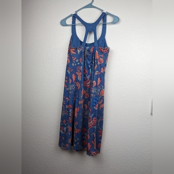 The North Face cypress blue sleeveless dress active - Picture 3 of 3